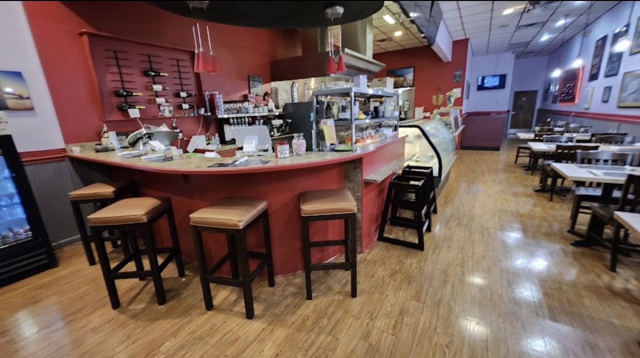 Inside Little Guys Pizza & Subs – Port Charlotte, FL